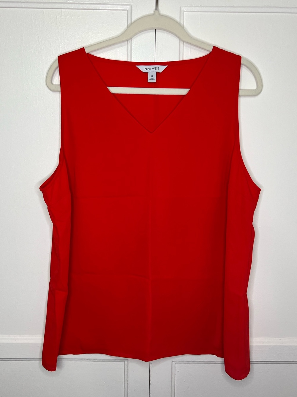 Women’s Nine West V-Neck Tank Top- Coral Red | EUC - XL
